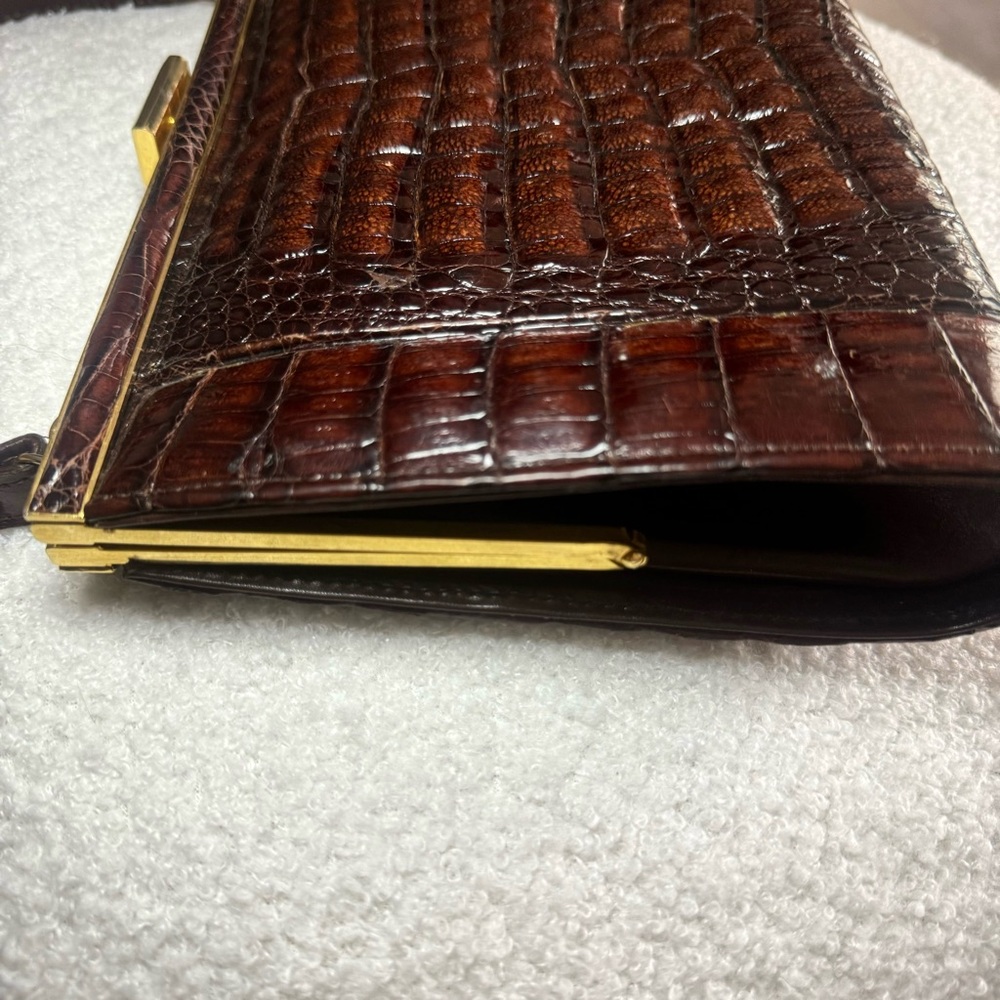 VINTAGE CROCODILE CROSSBODY BAG - Picture 7 of 10